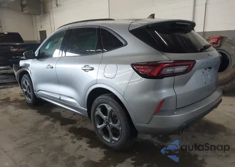 2024 Ford Escape St-Line Select z USA, uszkodzony, nr VIN 1FMCU9NZ2RUB18467